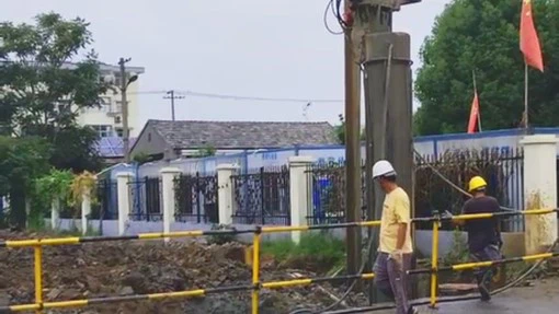 Waterjet assisted drilling and piling16 Waterjet assisted drilling and piling16